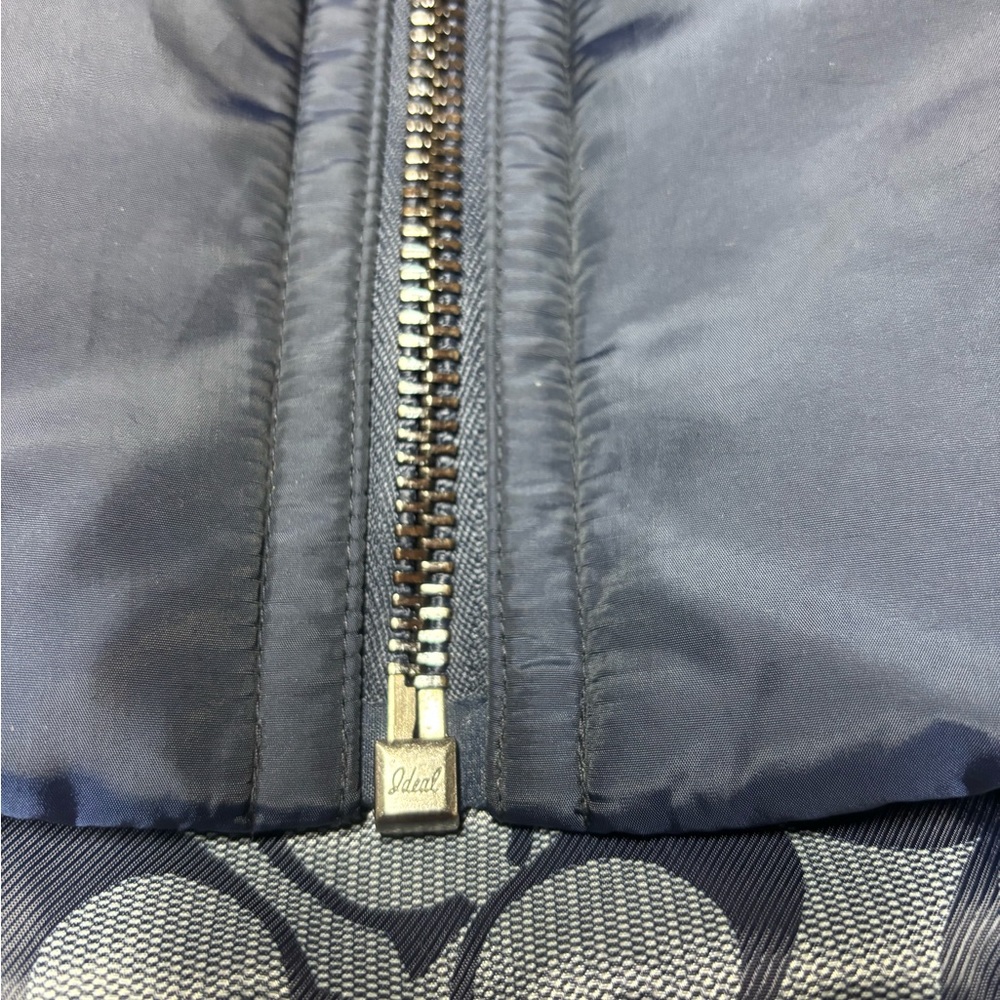 Coach Vest - Picture 2 of 8